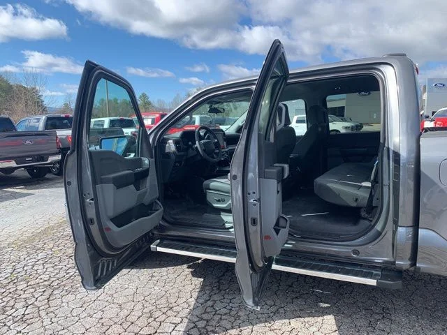 New 2025 Gray Ford XL image 18