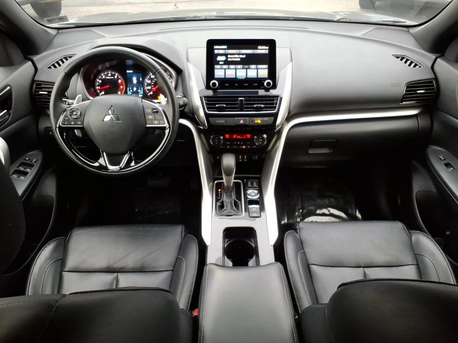 Used 2024  Mitsubishi SEL image 22