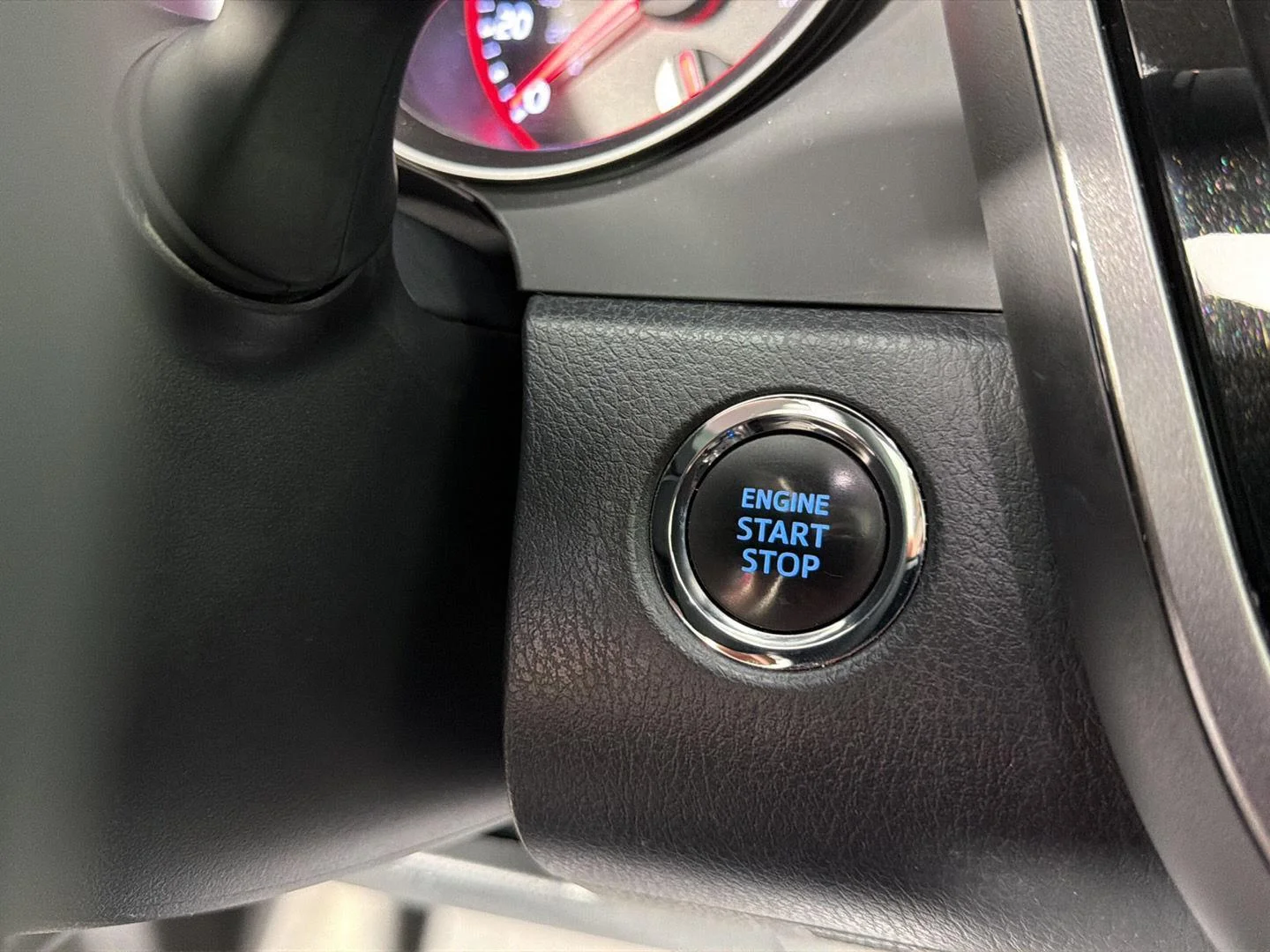 Used 2022 Supersonic Red w/Midnight Black Metallic Roof Toyota XSE image 27