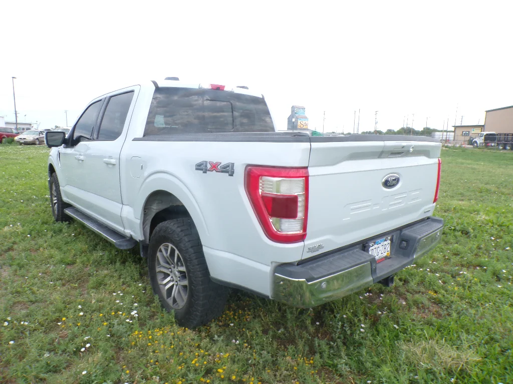 Used 2021 Space White Metallic Ford LARIAT image 6