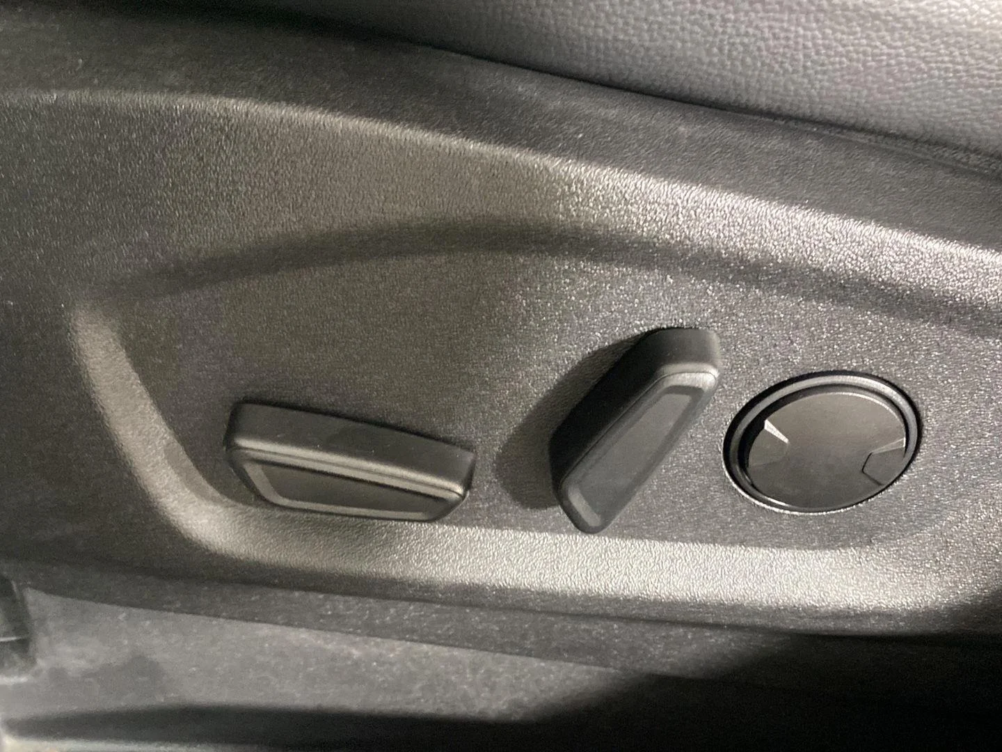 Used 2024 Carbonized Gray Ford SEL image 15