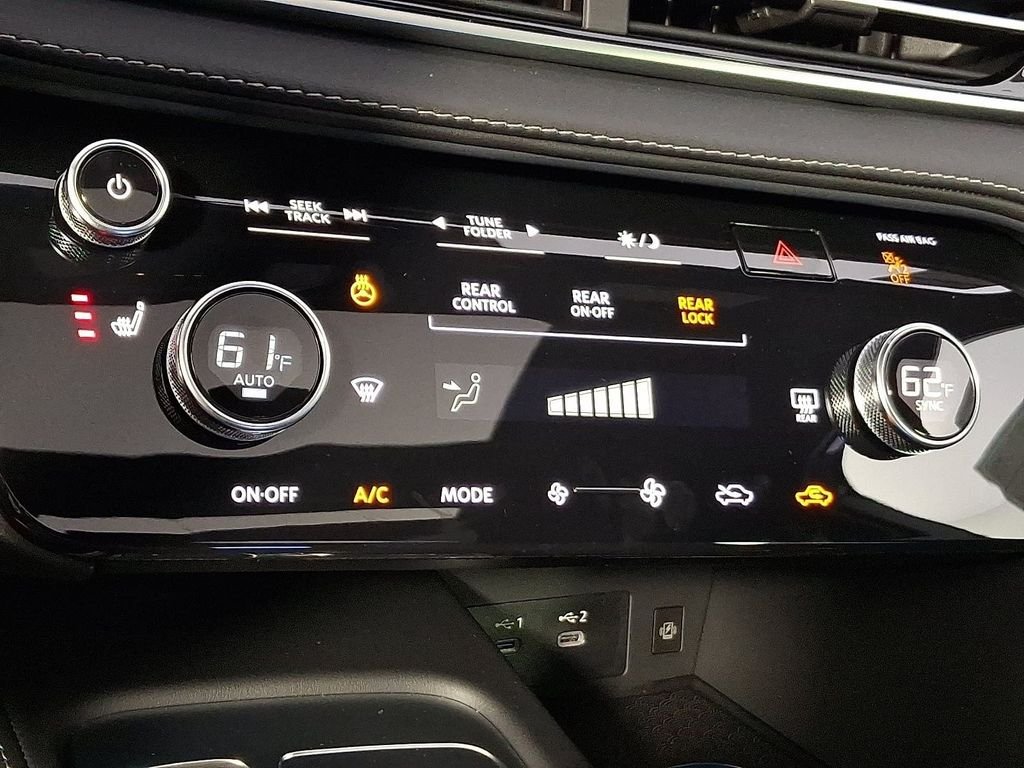 New 2027 GRAPHITE SHADOW INFINITI Luxe AWD image 12
