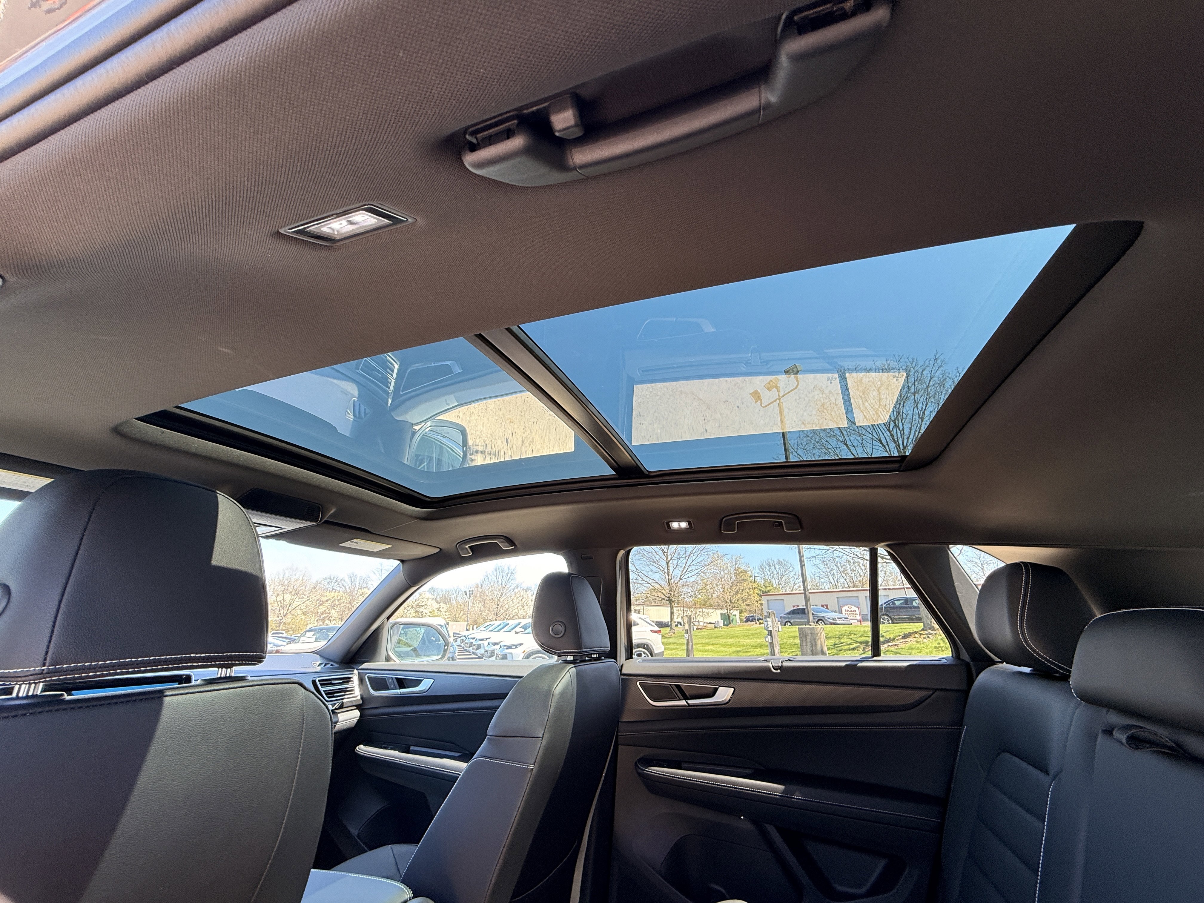 2026 Volkswagen Atlas Cross Sport SEL - Photo 8