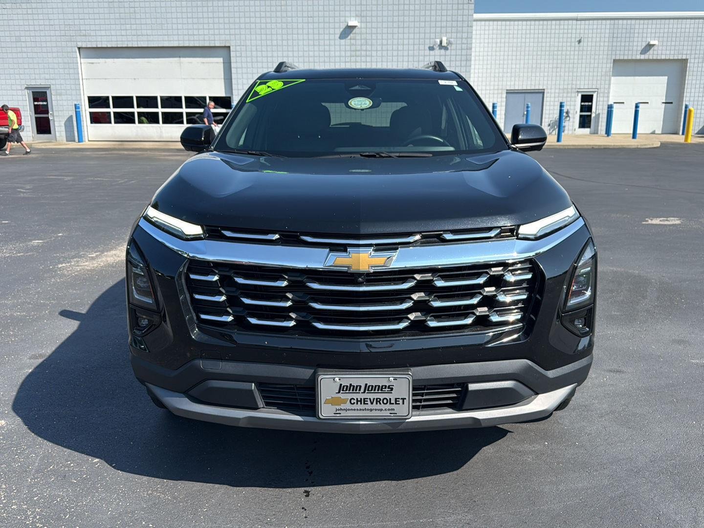 Used 2025 Mosaic Black Metallic Chevrolet FWD LT image 16
