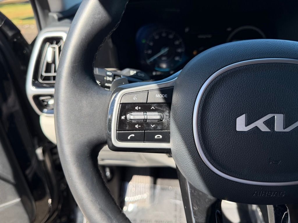 Used 2023 Aurora Black Kia SX Prestige image 18