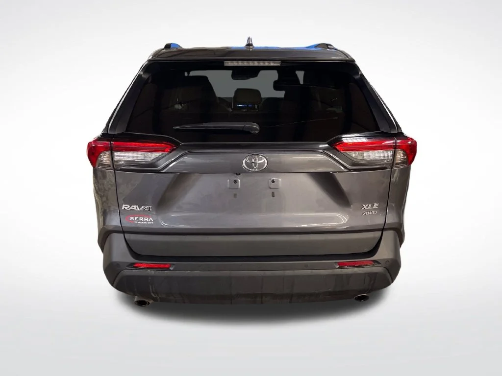 Certified Used 2021 Gray Toyota XLE Premium image 4