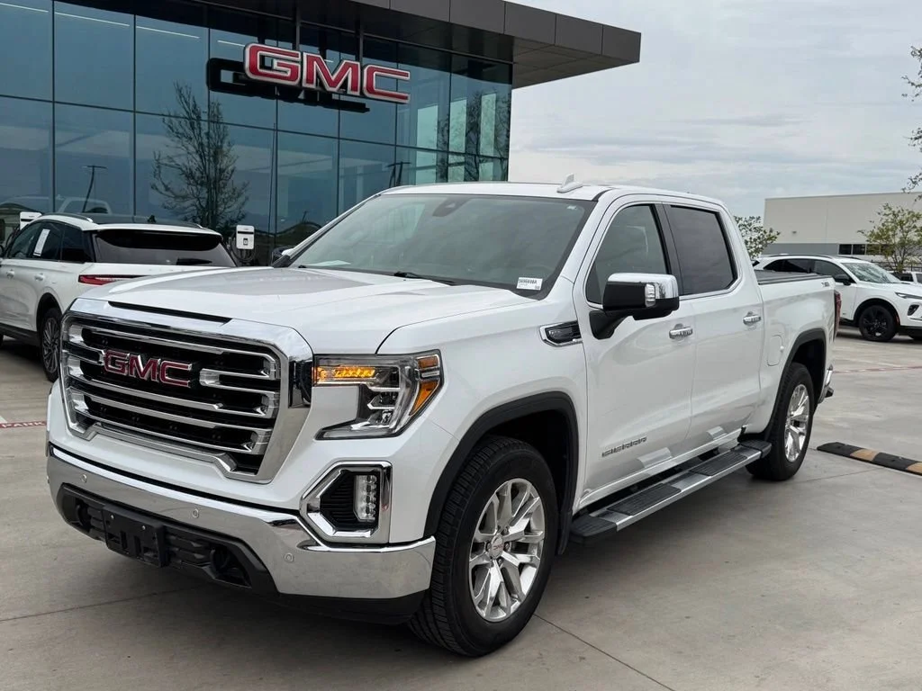 2020 GMC Sierra 4WD Crew Cab Short Box SLT's photo