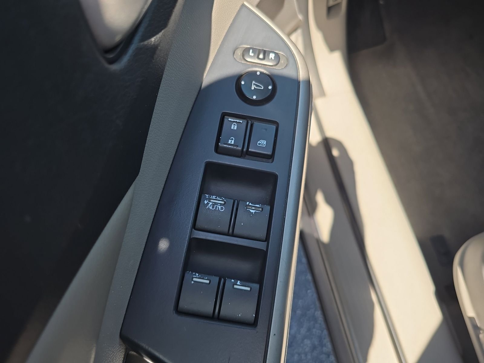 Used 2012 Gray Honda EX-L image 14
