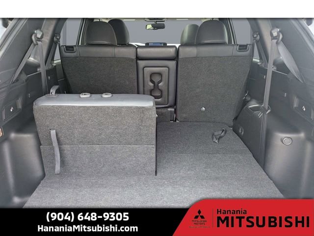 Used 2024  Mitsubishi  image 12