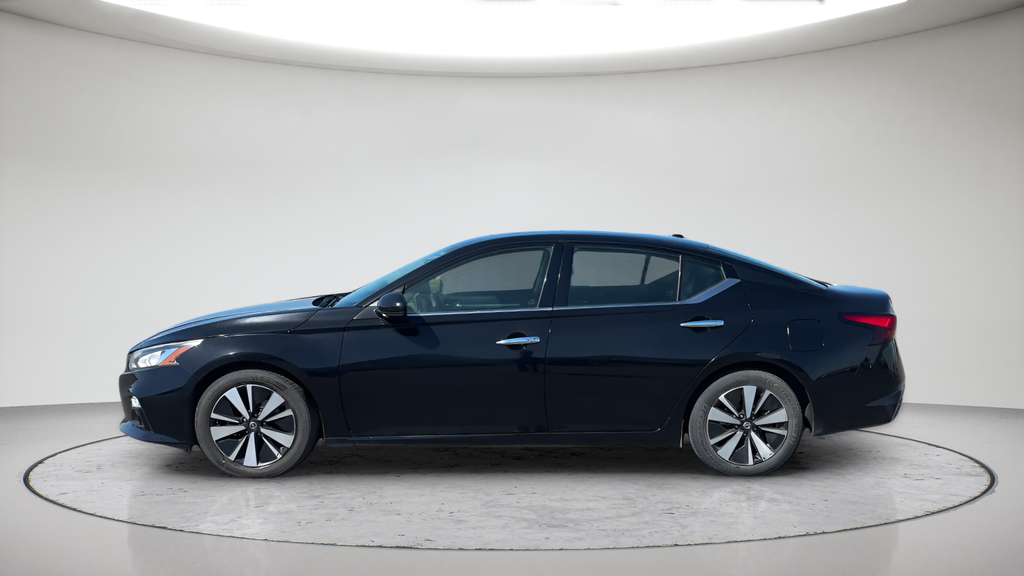 Used 2019 Black Nissan 2.5 SL image 15