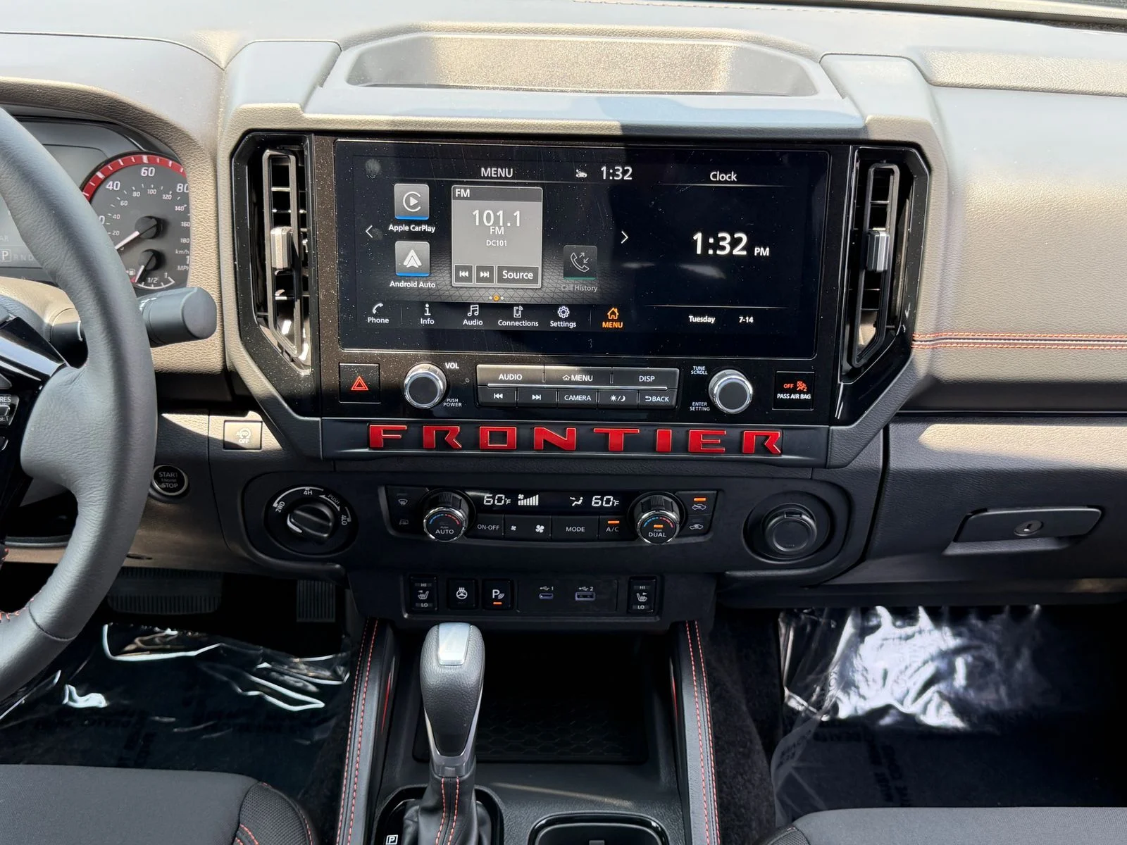 Used 2025 Black Nissan PRO-4X image 30