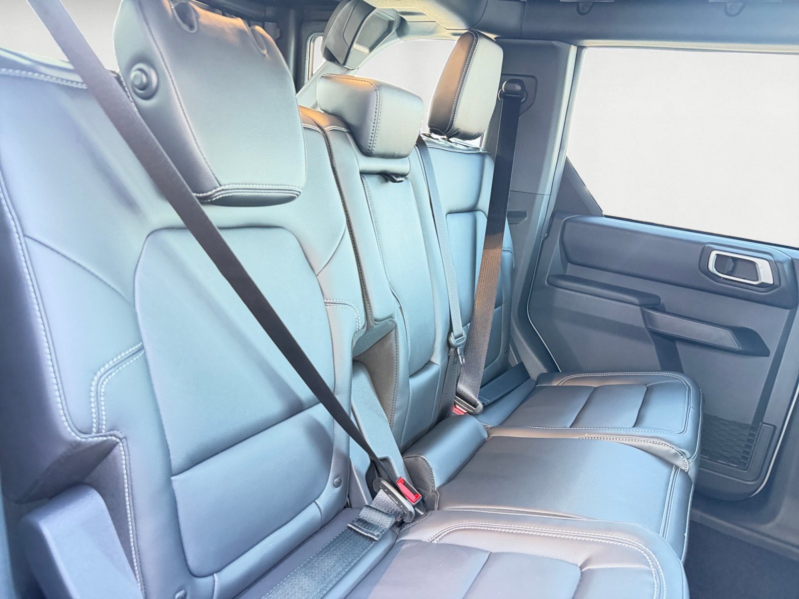 New 2026 Avalanche Gray Ford Outer Banks image 18