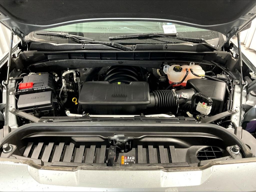 Used 2025 Gray GMC Elevation image 29