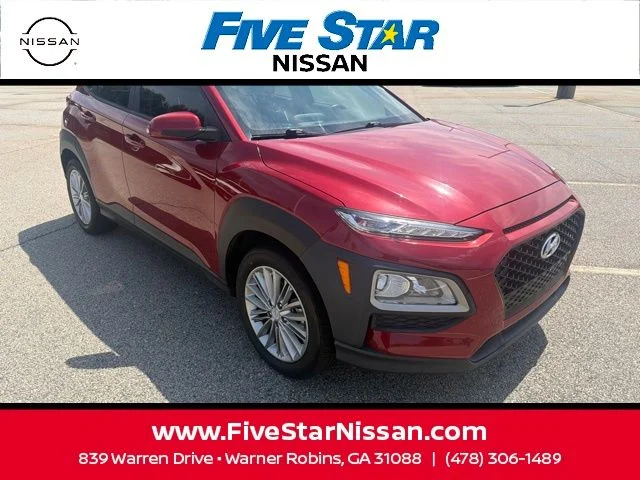 Used 2021 Red Hyundai SEL image 1