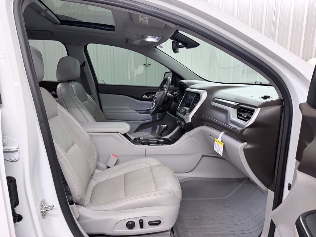 Used 2019 White GMC SLT-1 image 42