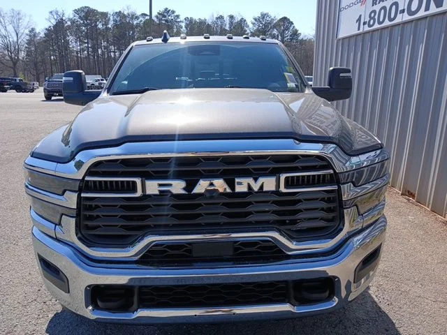 New 2026 Granite Crystal Metallic Clear-Coat Exterior Paint RAM Tradesman image 10