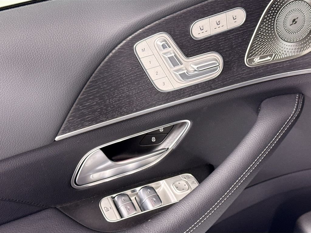New 2026 Selenite Grey Metallic Mercedes-Benz GLS 450 image 25
