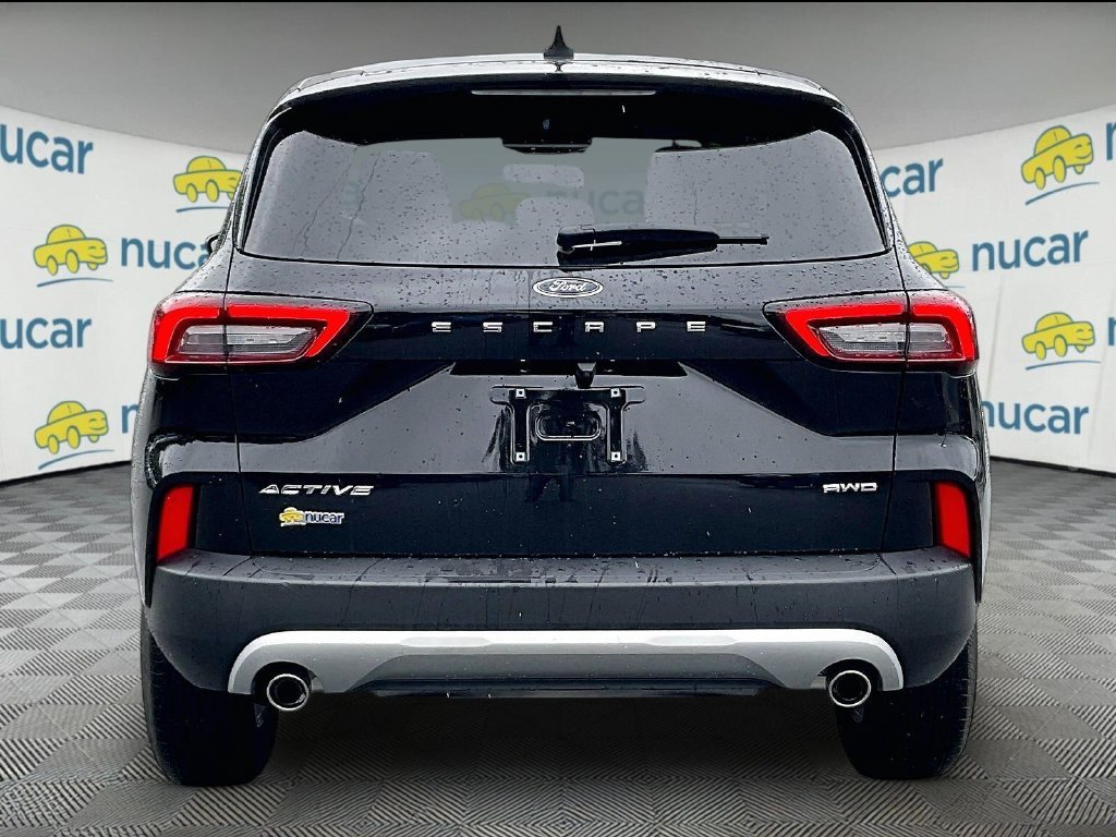 Used 2024 Black Metallic Ford Active image 5