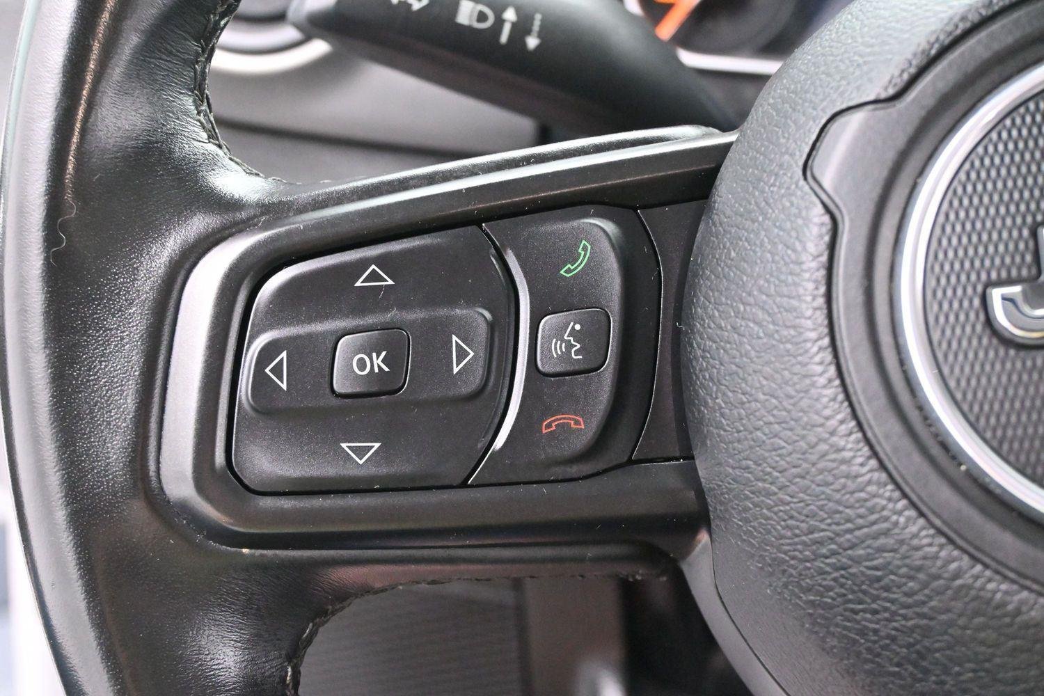 Used 2022 White Jeep Willys image 15