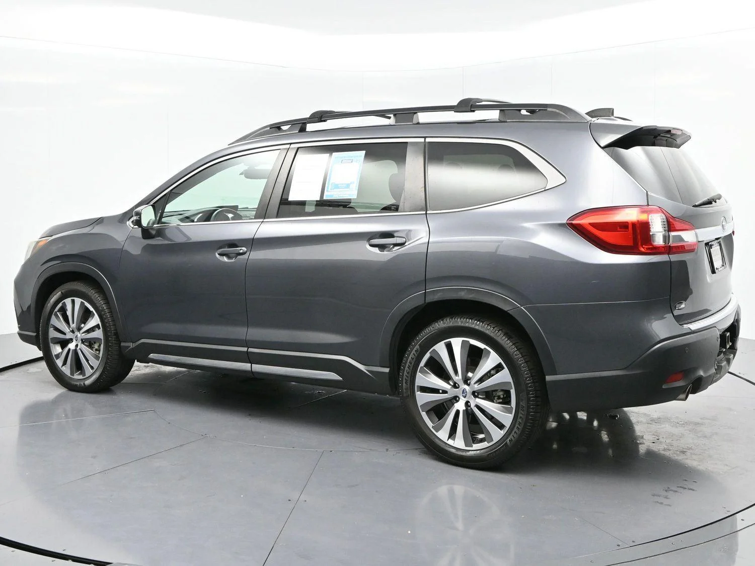 Used 2021 Magnetite Gray Metallic Subaru Limited image 5