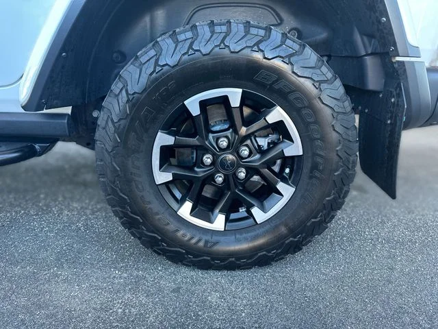 Used 2024 White Jeep Rubicon X 4xe image 10