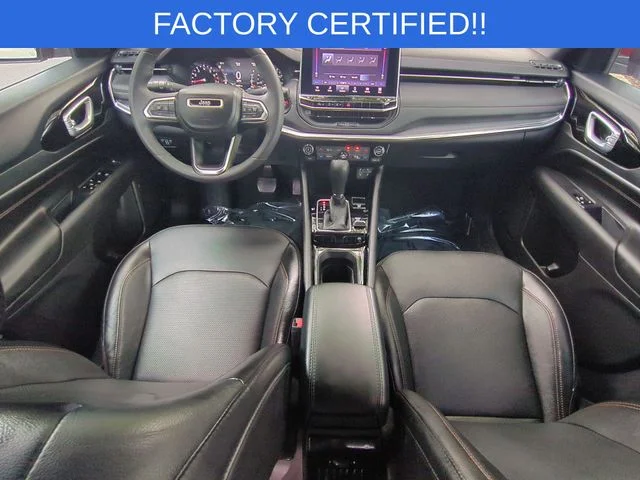 Used 2023 Silver Jeep Limited image 32