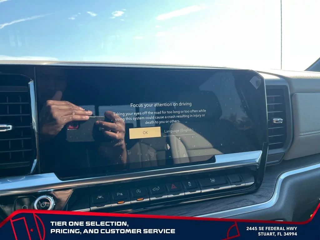 New 2026 Summit White GMC SLT image 30