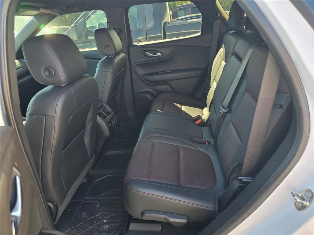 Used 2019 White Chevrolet RS image 7