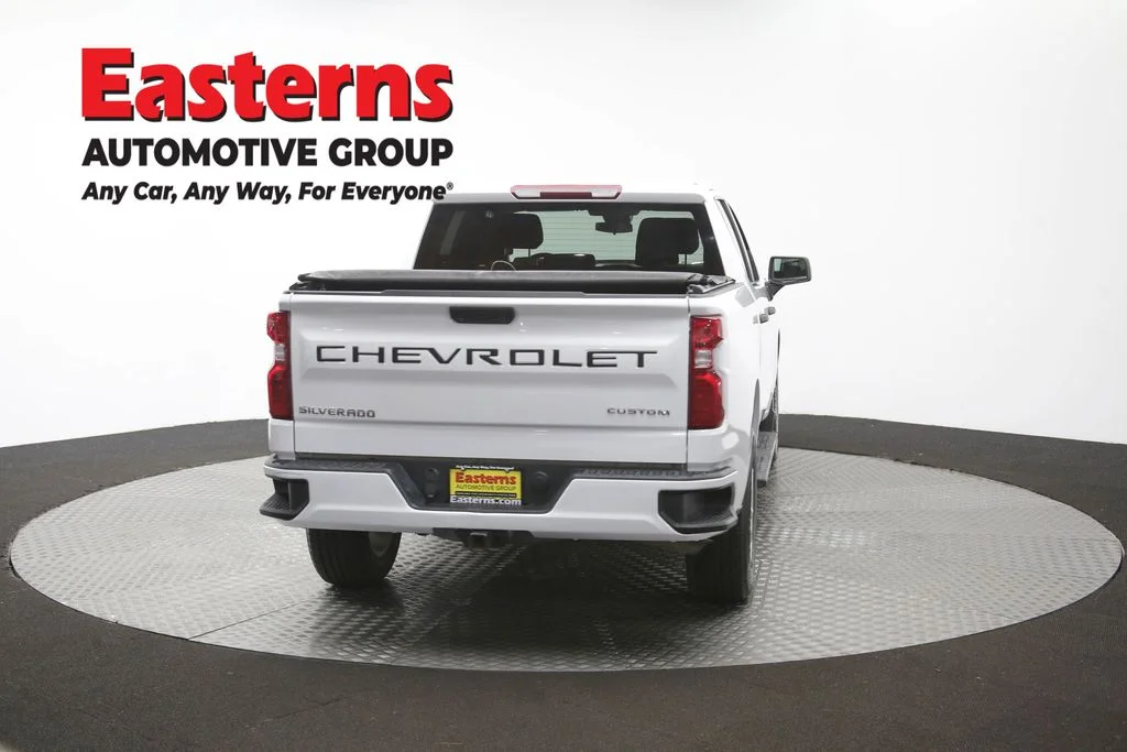 Used 2023 White Chevrolet Custom image 39