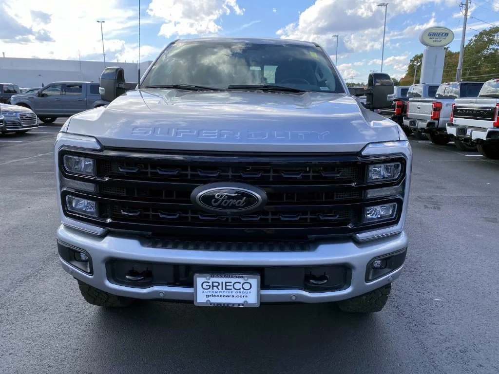 Used 2024 Silver Metallic Ford Lariat image 9