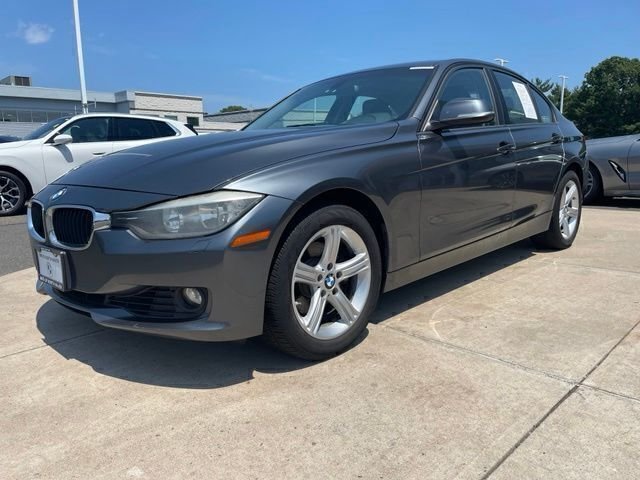 Used 2015 Gray BMW 328i xDrive image 3
