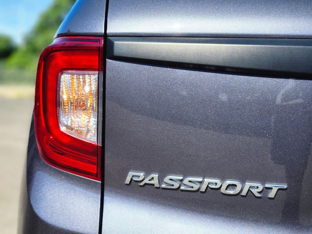 Used 2019  Honda Touring image 10