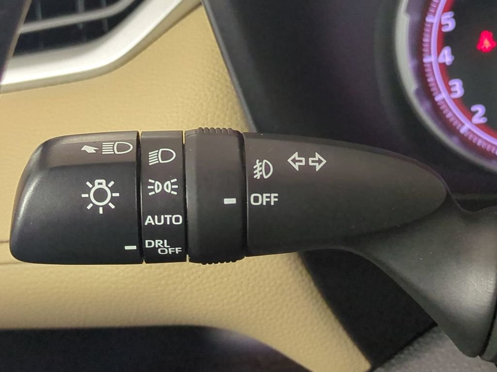 2022 Toyota RAV4 Limited - Photo 31