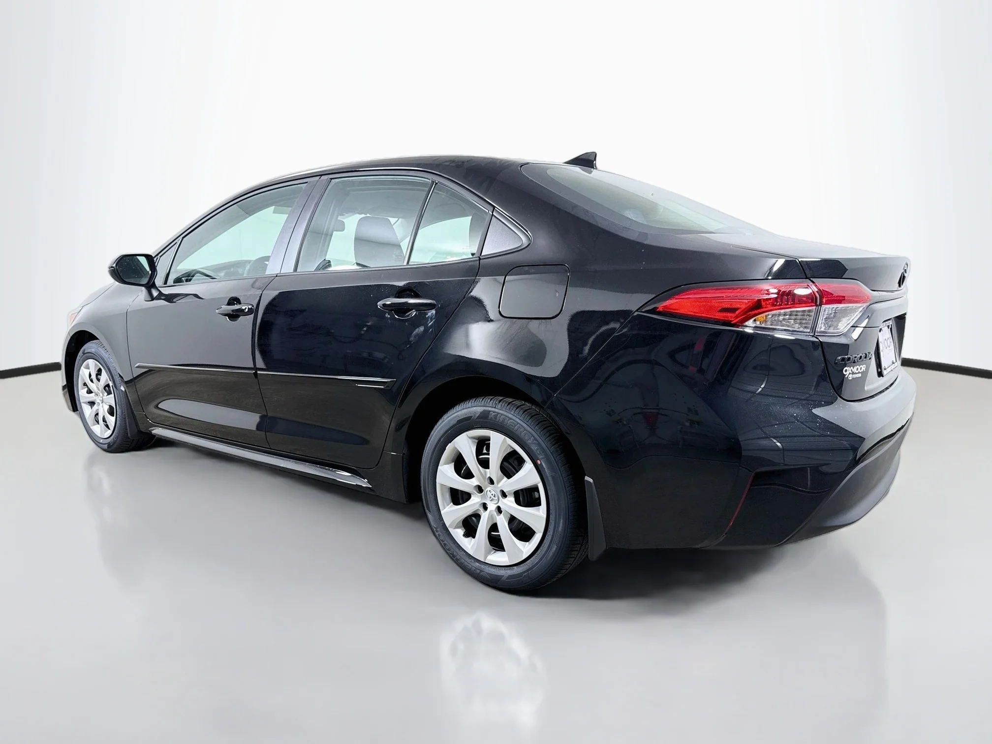 New 2027 Inked Toyota LE image 5