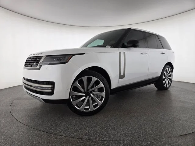 2026 Land Rover Range Rover 3.0 SE SWB's photo