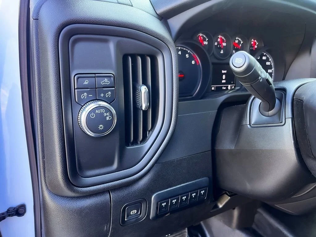 2025 GMC Sierra 2500HD Pro - Photo 19