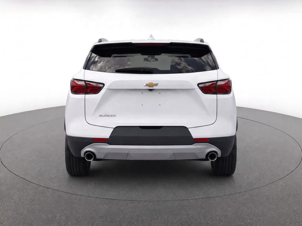 Used 2020 SUMMIT WHITE Chevrolet LT image 7