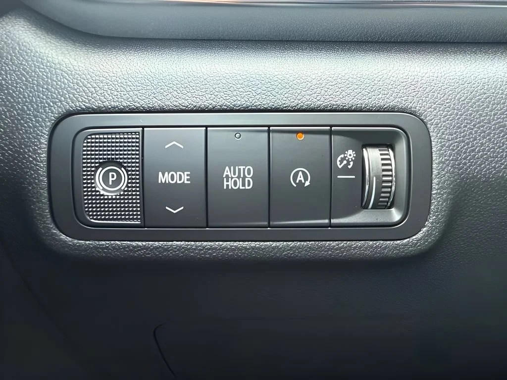 New 2027 Summit White GMC Elevation image 25