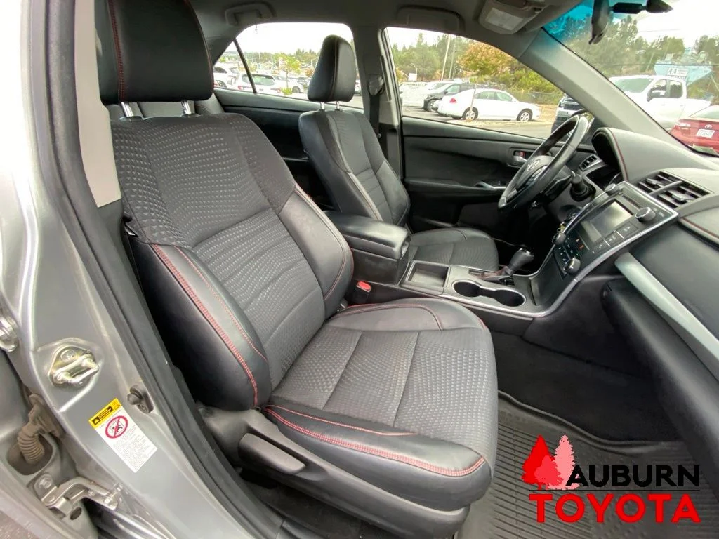 Used 2015 Celestial Silver Metallic Toyota SE image 13