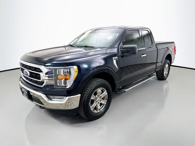 Used 2022 Blue Ford XLT image 2