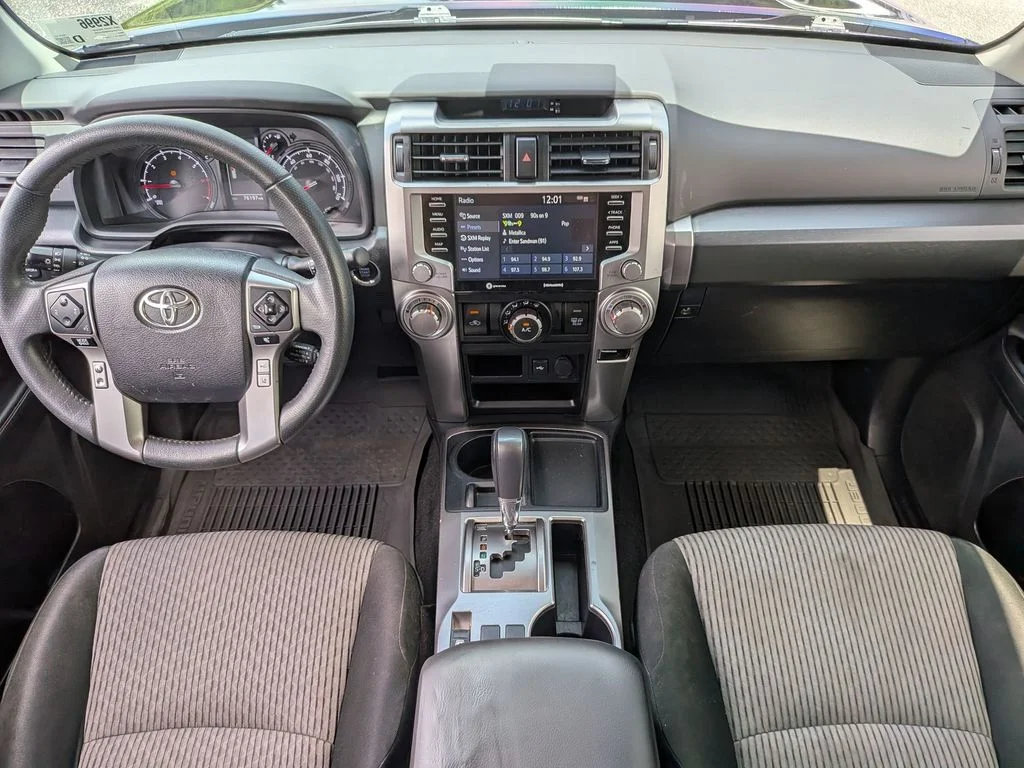 Used 2022 Blue Toyota SR5 image 27