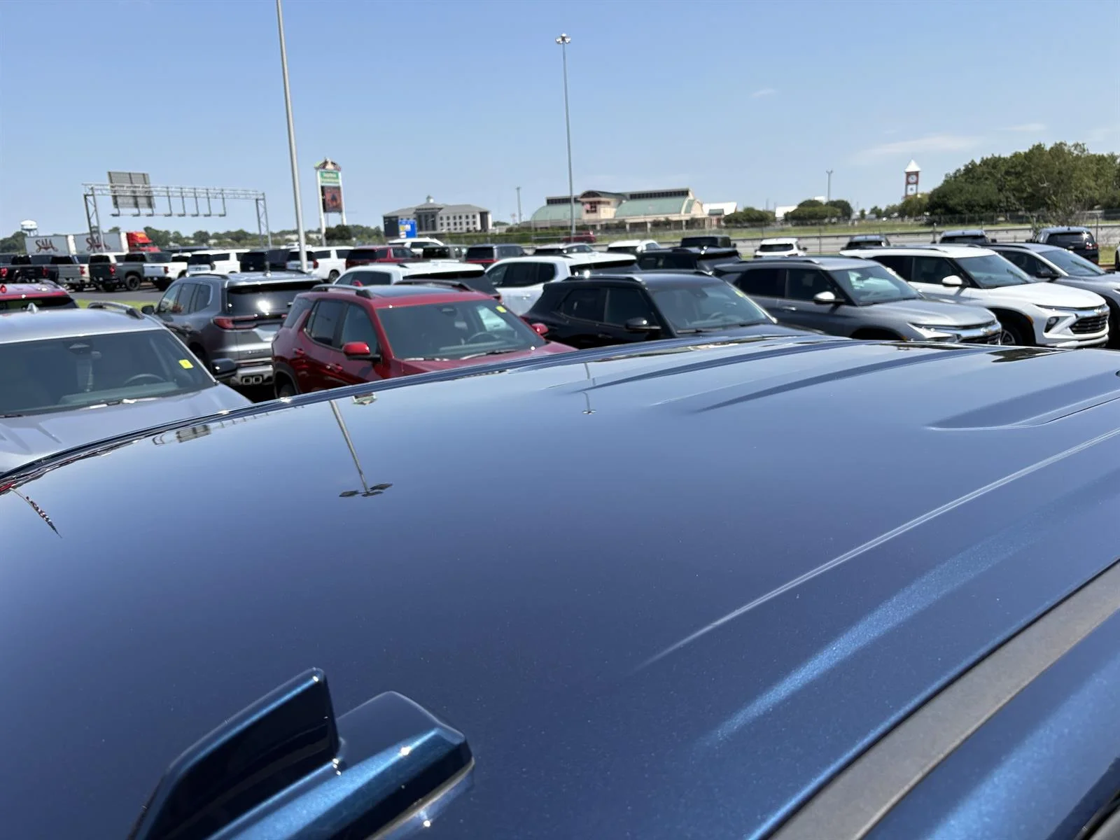 Used 2022 NORTHSKY BLUE METALLIC Chevrolet LTZ image 16