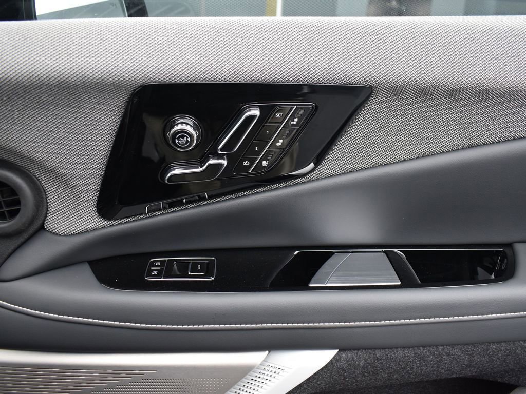 2026 CADILLAC OPTIQ - Image 35