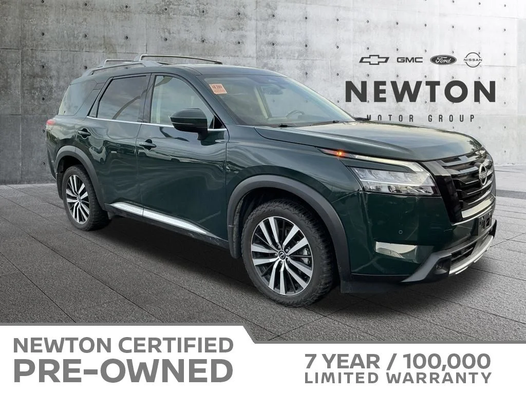 2023 Nissan Pathfinder Platinum 4WD's photo