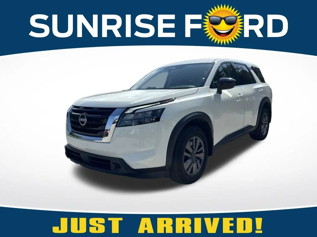 Certified Used 2023 Glacier White Nissan S image 1