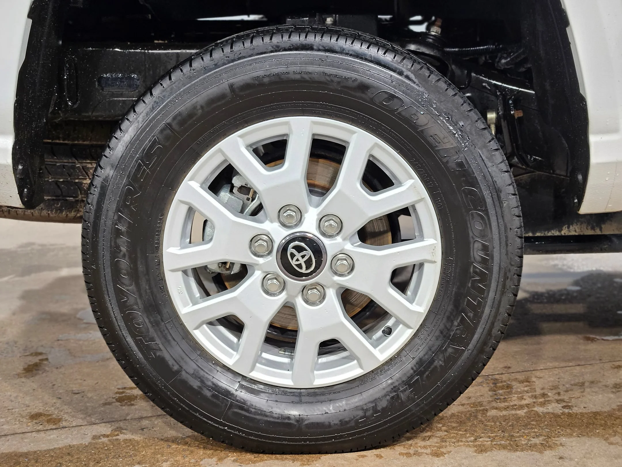 Used 2025 Ice Cap Toyota SR5 image 17
