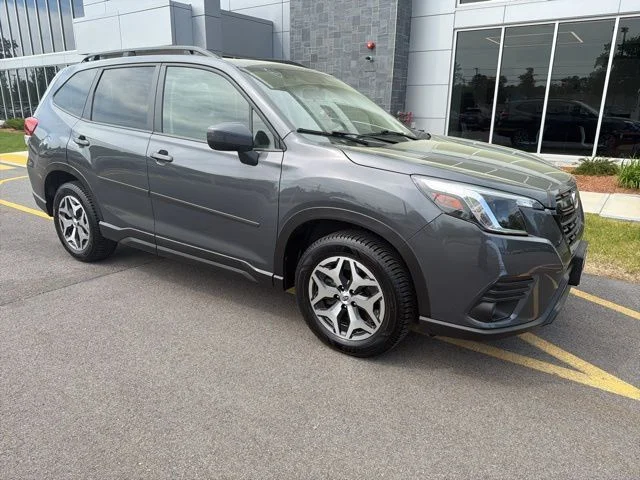 Used 2024 Gray Subaru Premium image 3