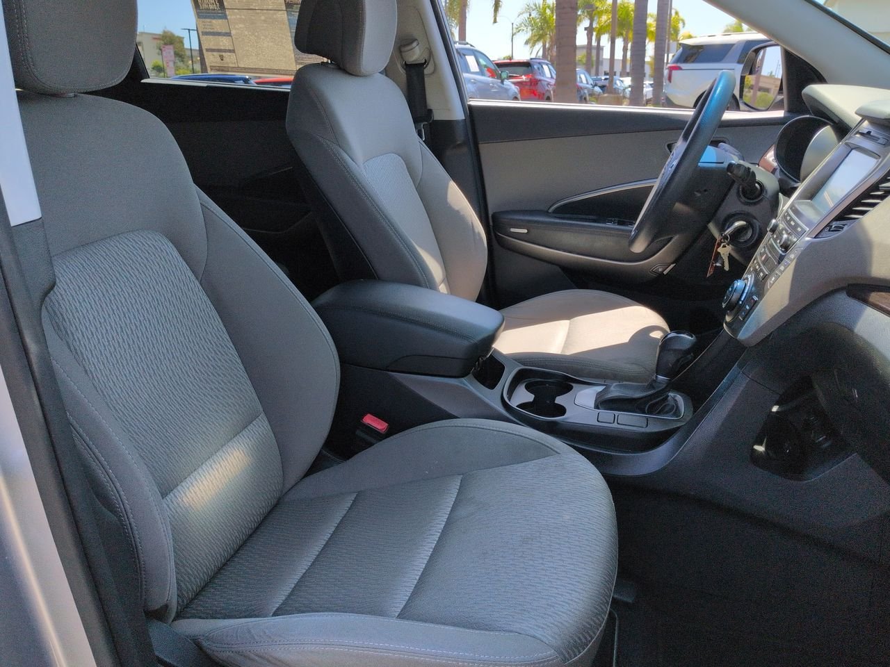 Used 2018 Gray Hyundai SE image 30