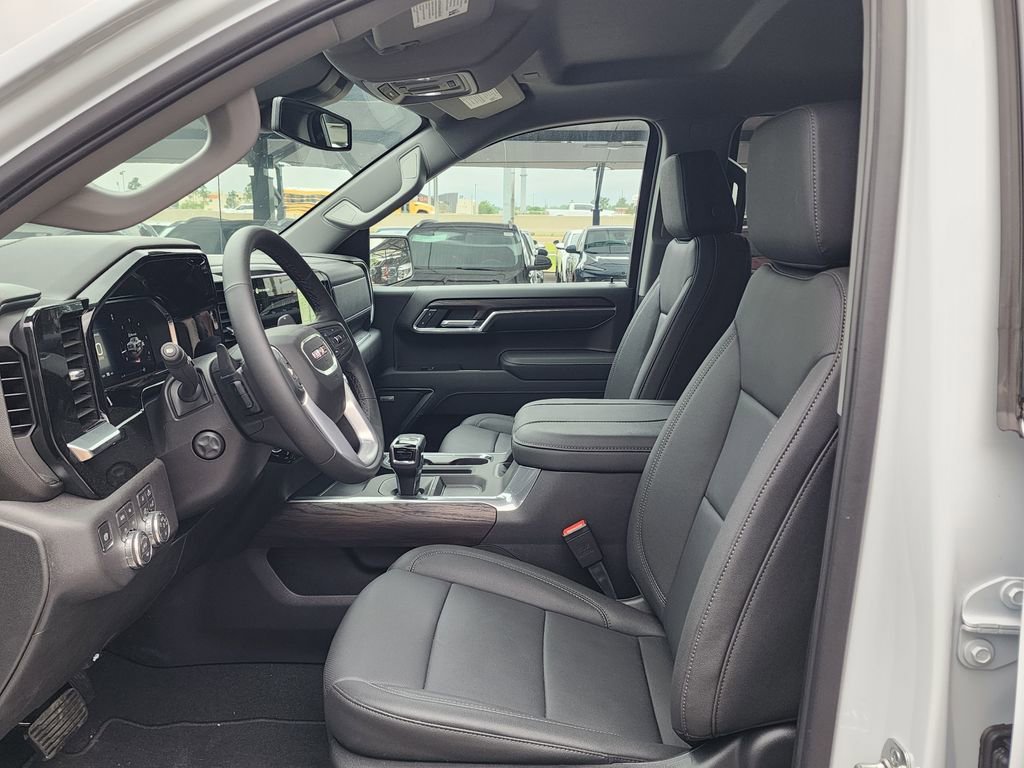 2026 GMC Sierra 1500 SLT - Photo 17