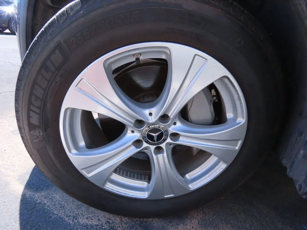 Used 2018 Blue Mercedes-Benz GLC 300 image 15